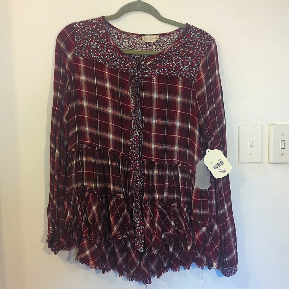Altar's State Ruffle Floral Flannel New